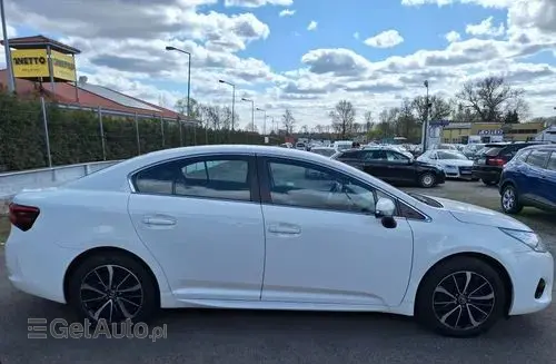 TOYOTA Avensis 