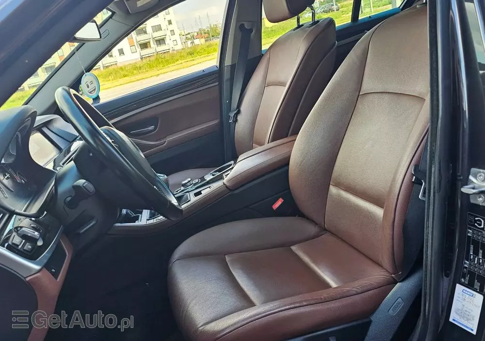 BMW Seria 5 520d Touring Blue Performance