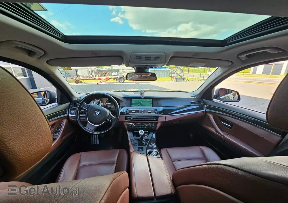 BMW Seria 5 520d Touring Blue Performance