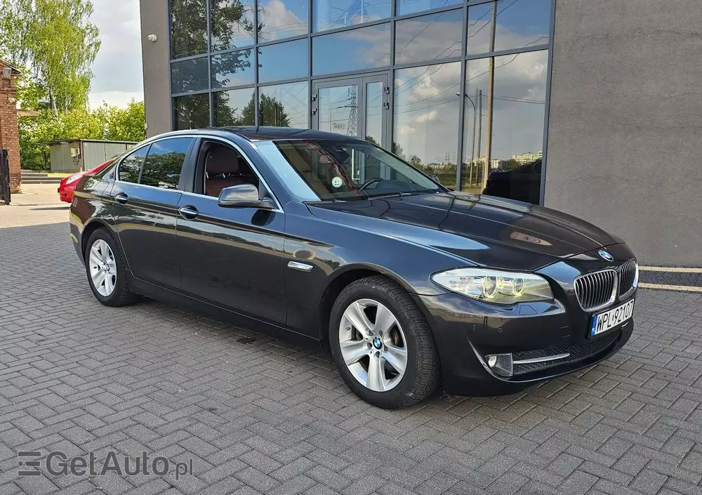 BMW Seria 5 520d Touring Blue Performance