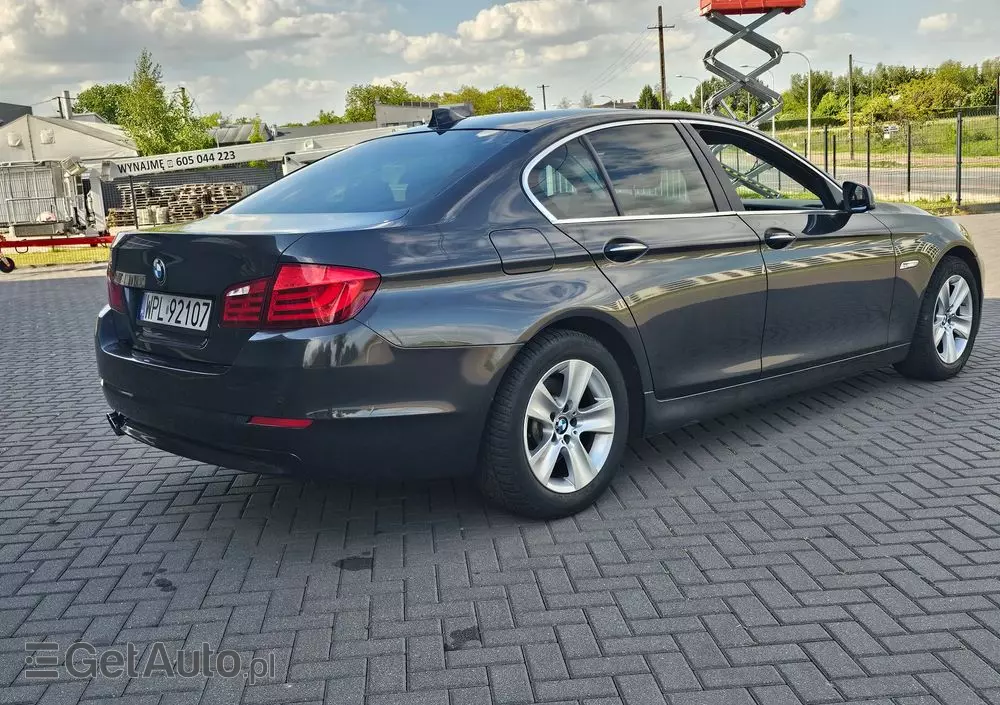 BMW Seria 5 520d Touring Blue Performance