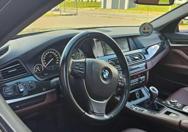 BMW Seria 5 520d Touring Blue Performance