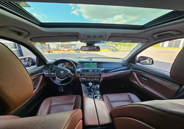 BMW Seria 5 520d Touring Blue Performance