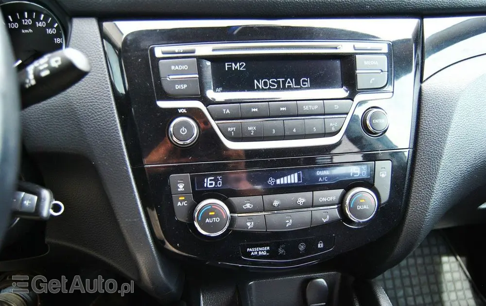 NISSAN Qashqai 1.2 DIG-T Acenta