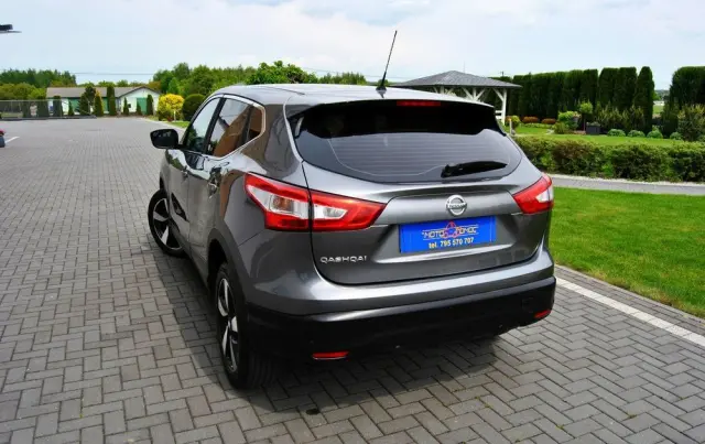 NISSAN Qashqai 1.2 DIG-T Acenta