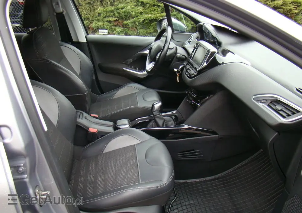 PEUGEOT 2008 1.5 BlueHDi Crossway