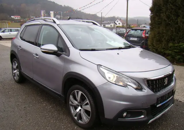 PEUGEOT 2008 1.5 BlueHDi Crossway