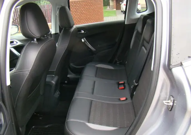 PEUGEOT 2008 1.5 BlueHDi Crossway