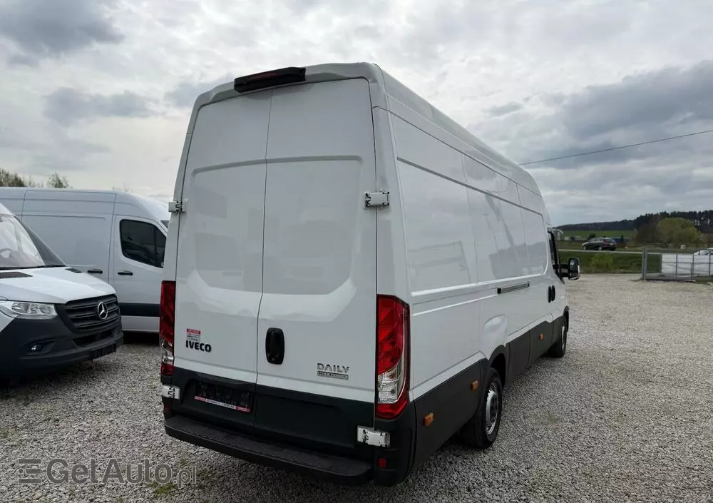 IVECO Daily/35S16/Automat Hi-Matic/furgon Maxi-Maxi/2100 wysoki/Kamera cofania/PDC/Jumbo 