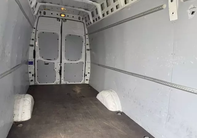 IVECO Daily/35S16/Automat Hi-Matic/furgon Maxi-Maxi/2100 wysoki/Kamera cofania/PDC/Jumbo 