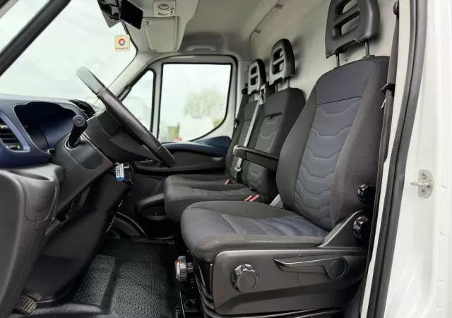 IVECO Daily/35S16/Automat Hi-Matic/furgon Maxi-Maxi/2100 wysoki/Kamera cofania/PDC/Jumbo 