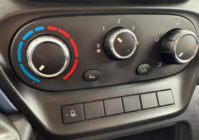 IVECO Daily/35S16/Automat Hi-Matic/furgon Maxi-Maxi/2100 wysoki/Kamera cofania/PDC/Jumbo 