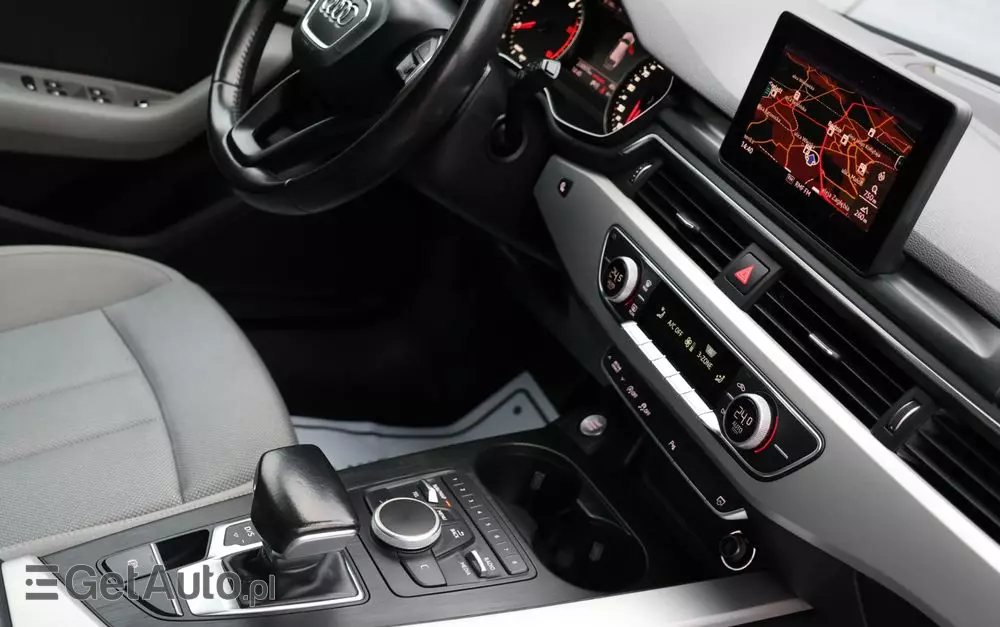 AUDI A4 Avant 2.0 TDI ultra S tronic