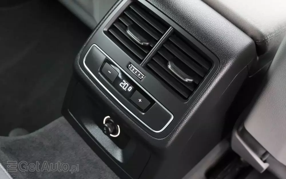 AUDI A4 Avant 2.0 TDI ultra S tronic