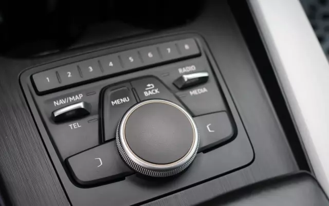 AUDI A4 Avant 2.0 TDI ultra S tronic