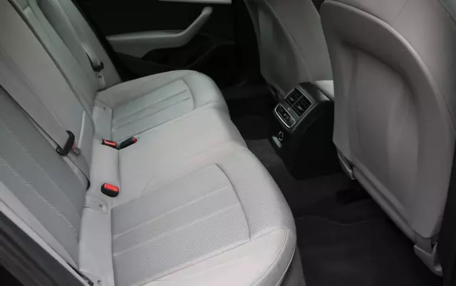 AUDI A4 Avant 2.0 TDI ultra S tronic