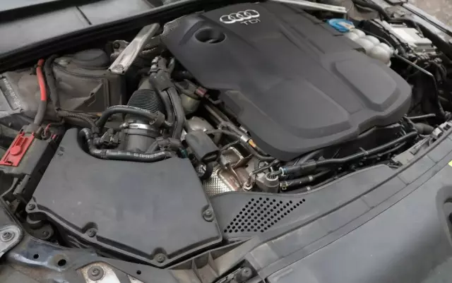 AUDI A4 Avant 2.0 TDI ultra S tronic