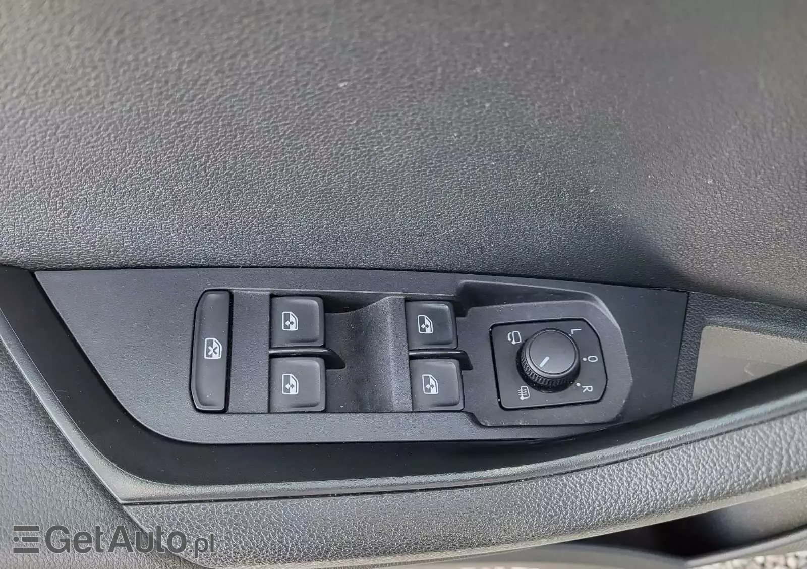 SKODA Karoq 2.0 TDI 4x4 DSG Selection