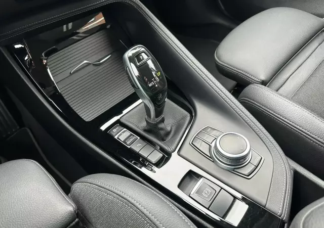 BMW X1 SDrive18i Advantage