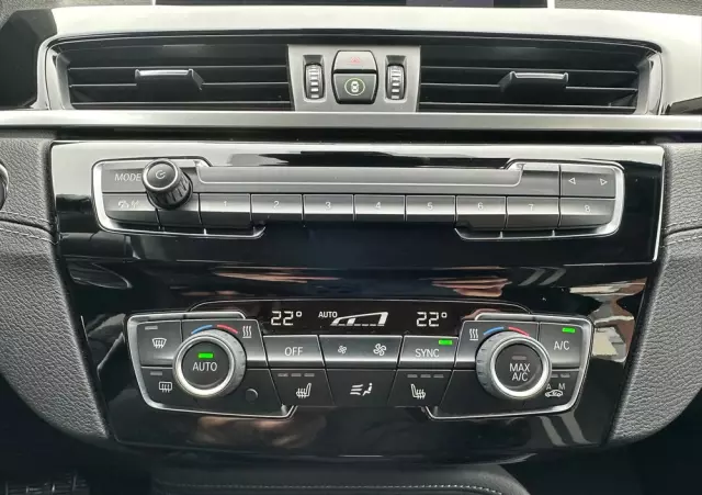 BMW X1 SDrive18i Advantage