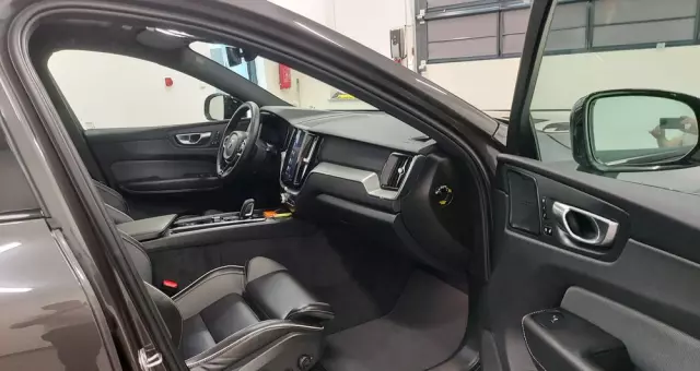 VOLVO XC 60 B4 D Geartronic RDesign