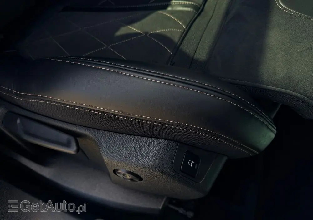 PEUGEOT 3008 2.0 BlueHDi GT S&S EAT8