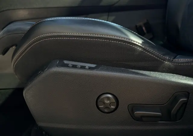 PEUGEOT 3008 2.0 BlueHDi GT S&S EAT8