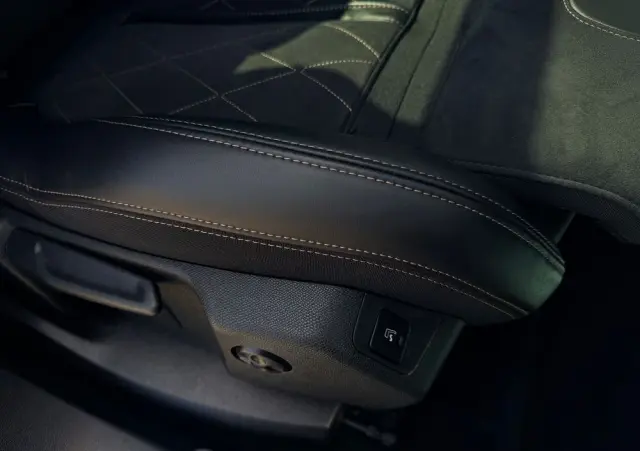 PEUGEOT 3008 2.0 BlueHDi GT S&S EAT8