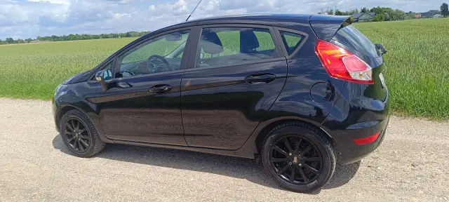 FORD Fiesta Black Edition