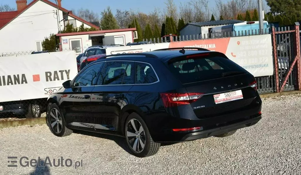 SKODA Superb 