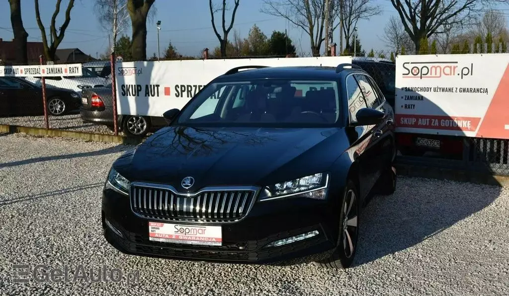 SKODA Superb 