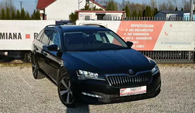 SKODA Superb 