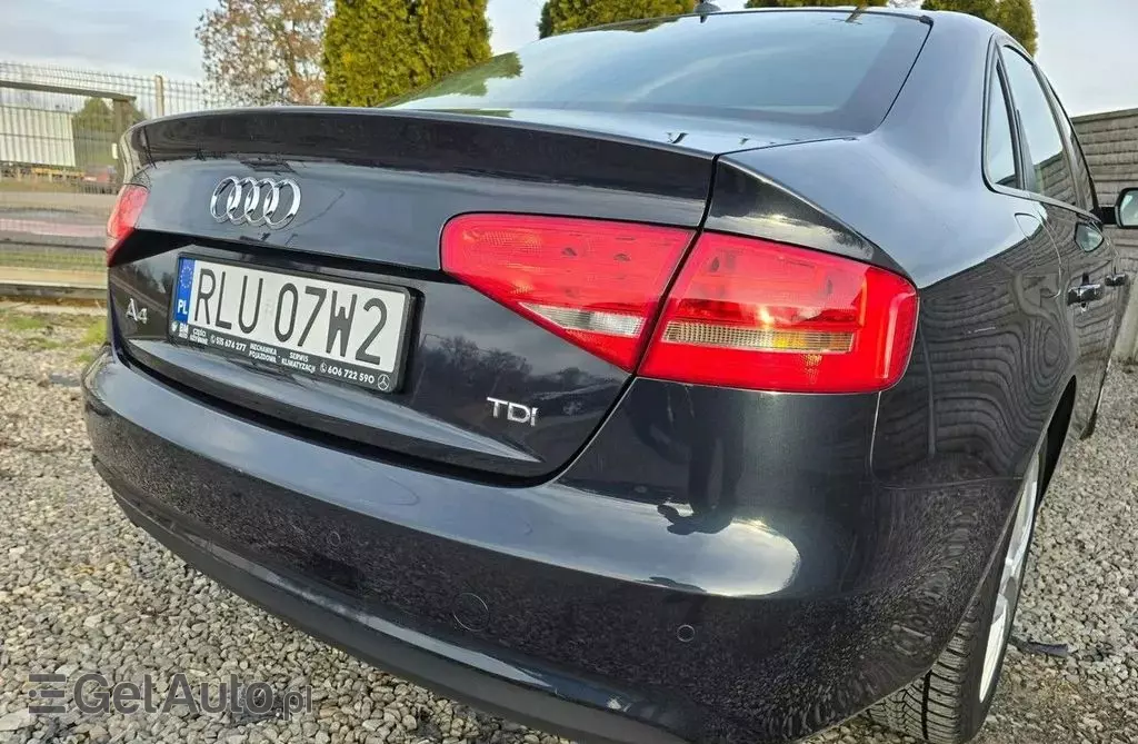 AUDI A4 