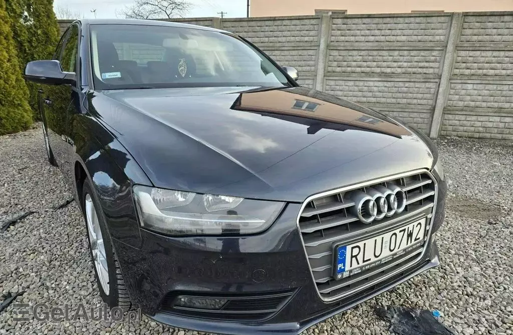 AUDI A4 