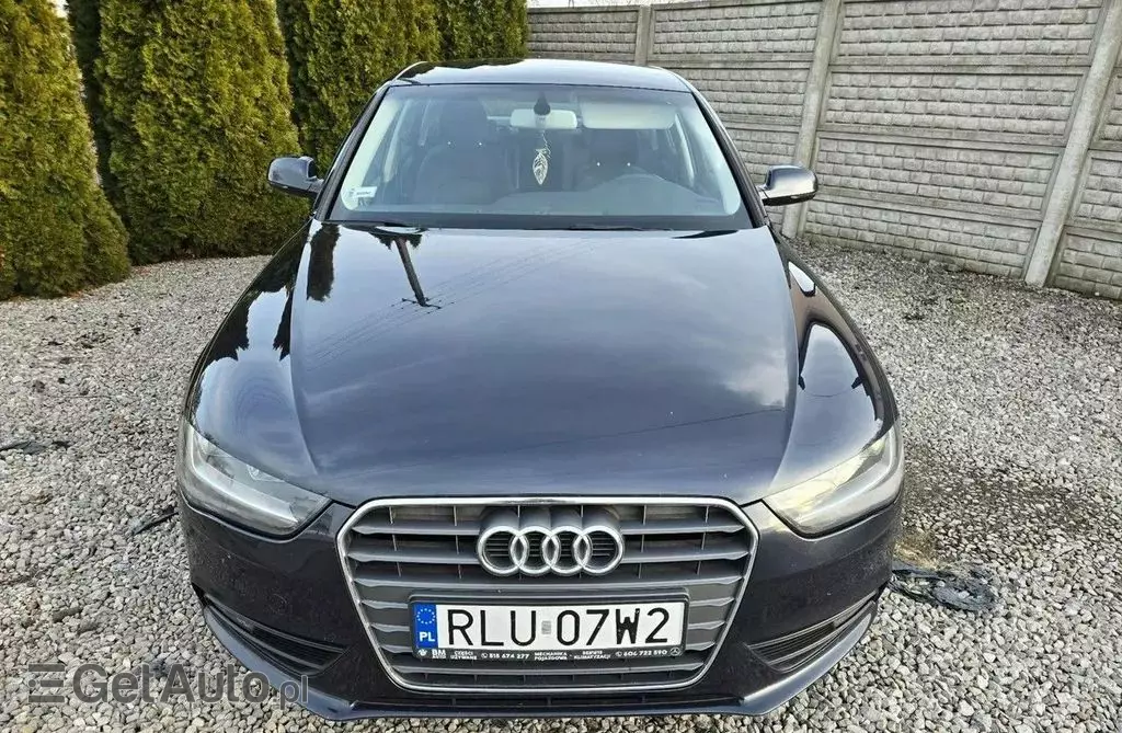 AUDI A4 