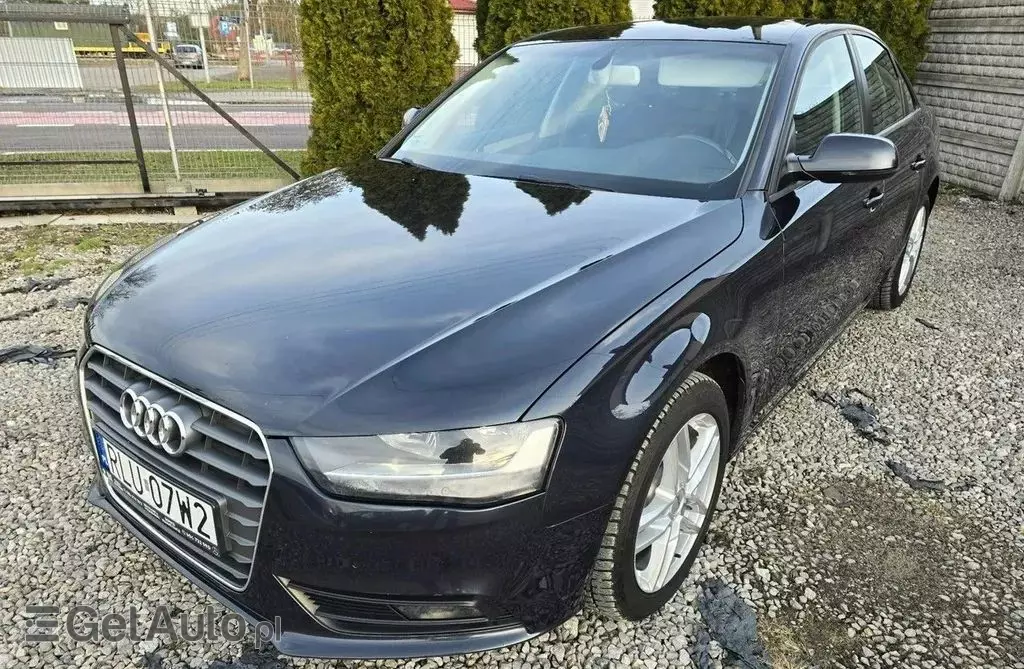 AUDI A4 