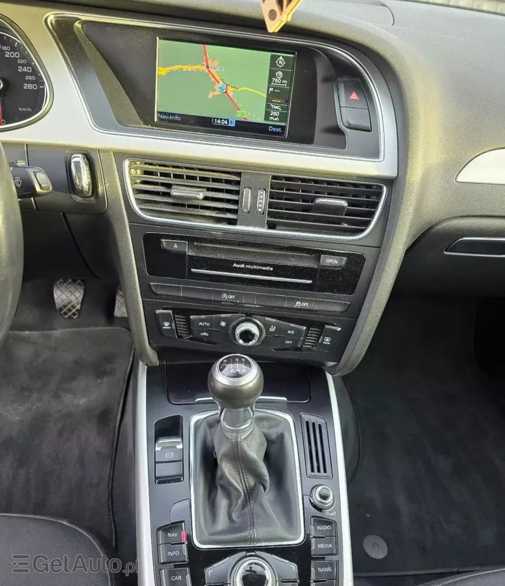 AUDI A4 