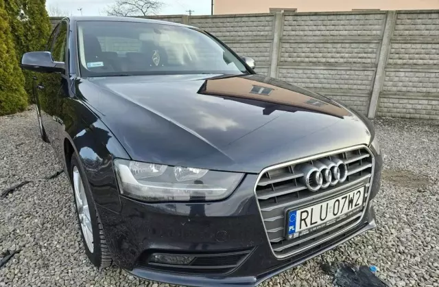 AUDI A4 