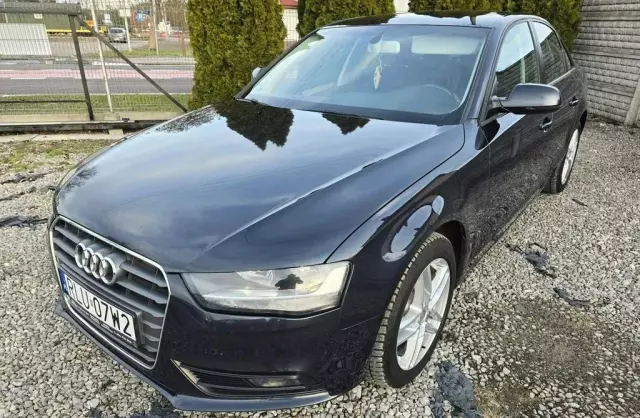 AUDI A4 