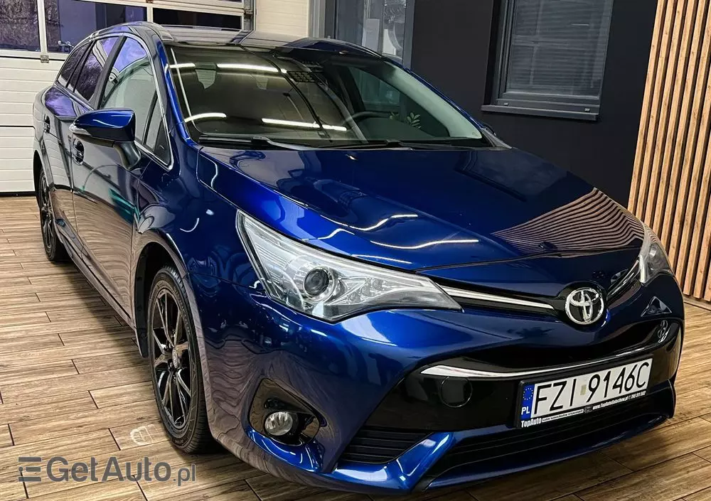 TOYOTA Avensis 2.0 D-4D Premium
