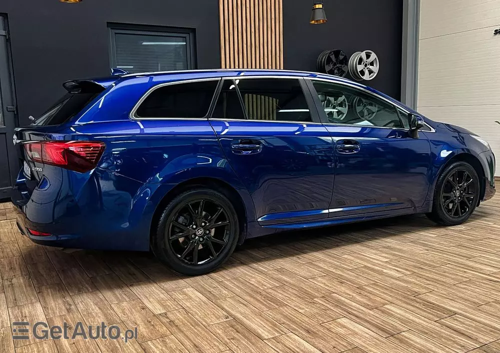 TOYOTA Avensis 2.0 D-4D Premium