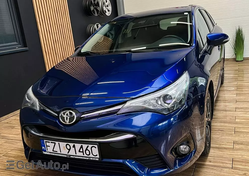 TOYOTA Avensis 2.0 D-4D Premium