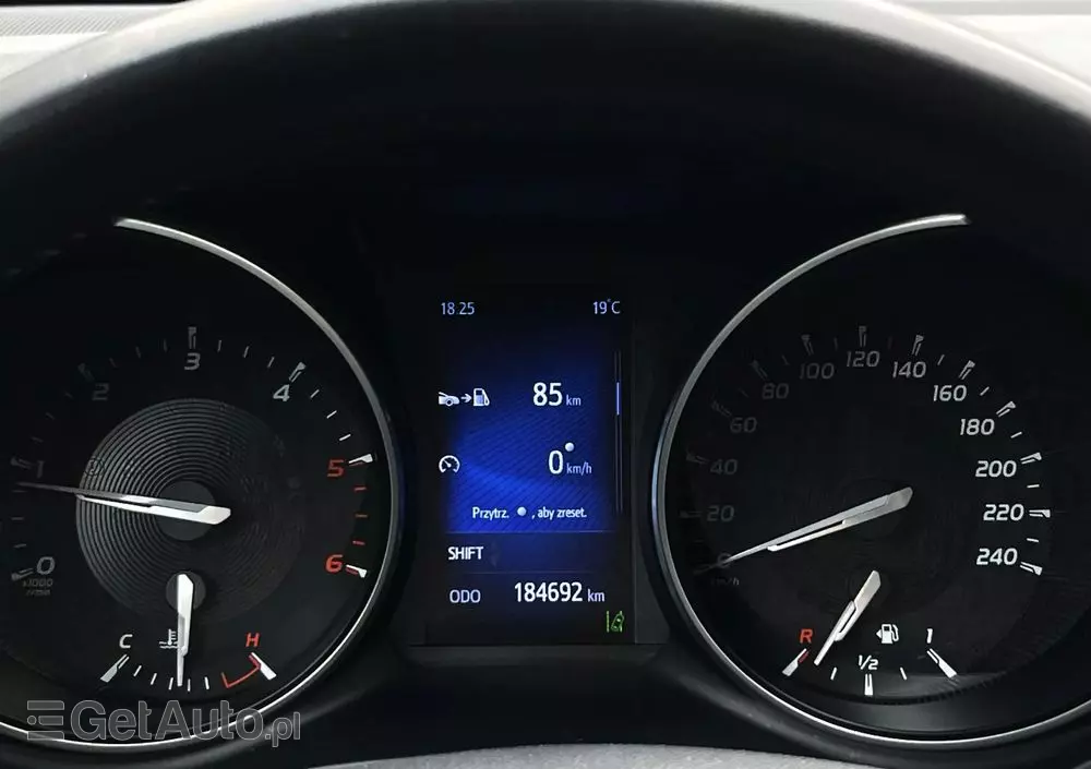 TOYOTA Avensis 2.0 D-4D Premium