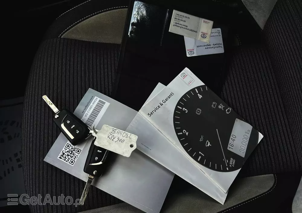 TOYOTA Avensis 2.0 D-4D Premium