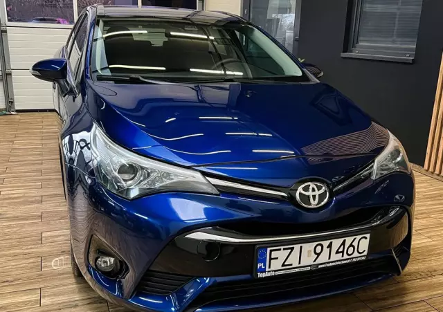 TOYOTA Avensis 2.0 D-4D Premium