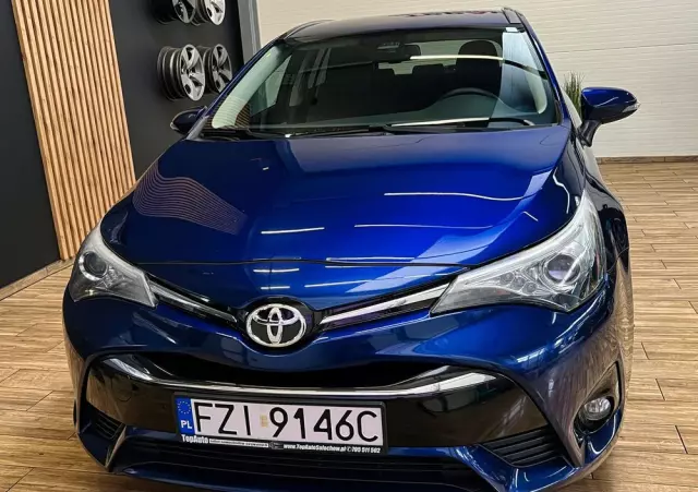 TOYOTA Avensis 2.0 D-4D Premium