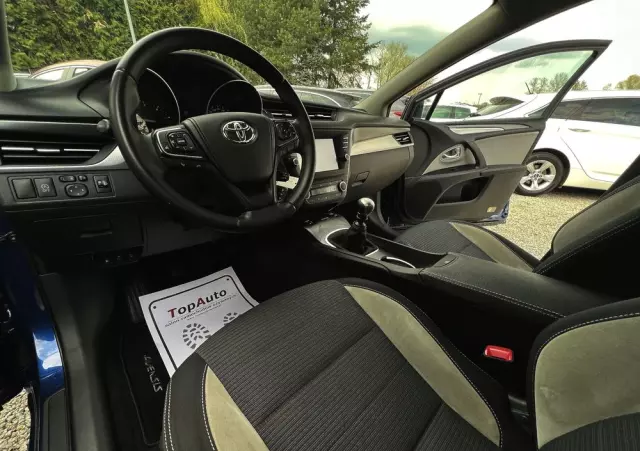 TOYOTA Avensis 2.0 D-4D Premium