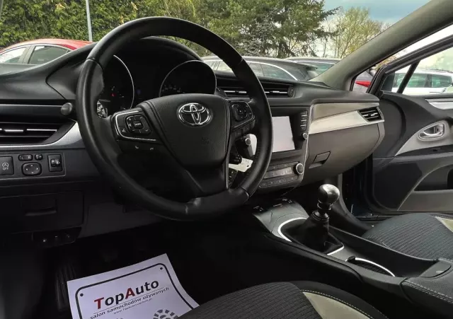 TOYOTA Avensis 2.0 D-4D Premium