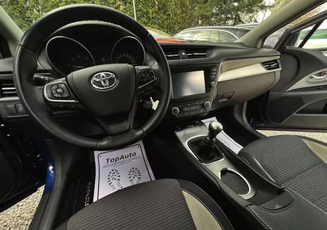 TOYOTA Avensis 2.0 D-4D Premium