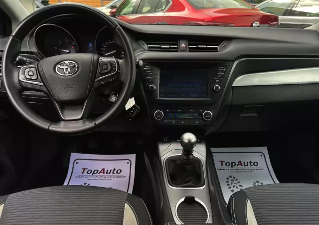 TOYOTA Avensis 2.0 D-4D Premium